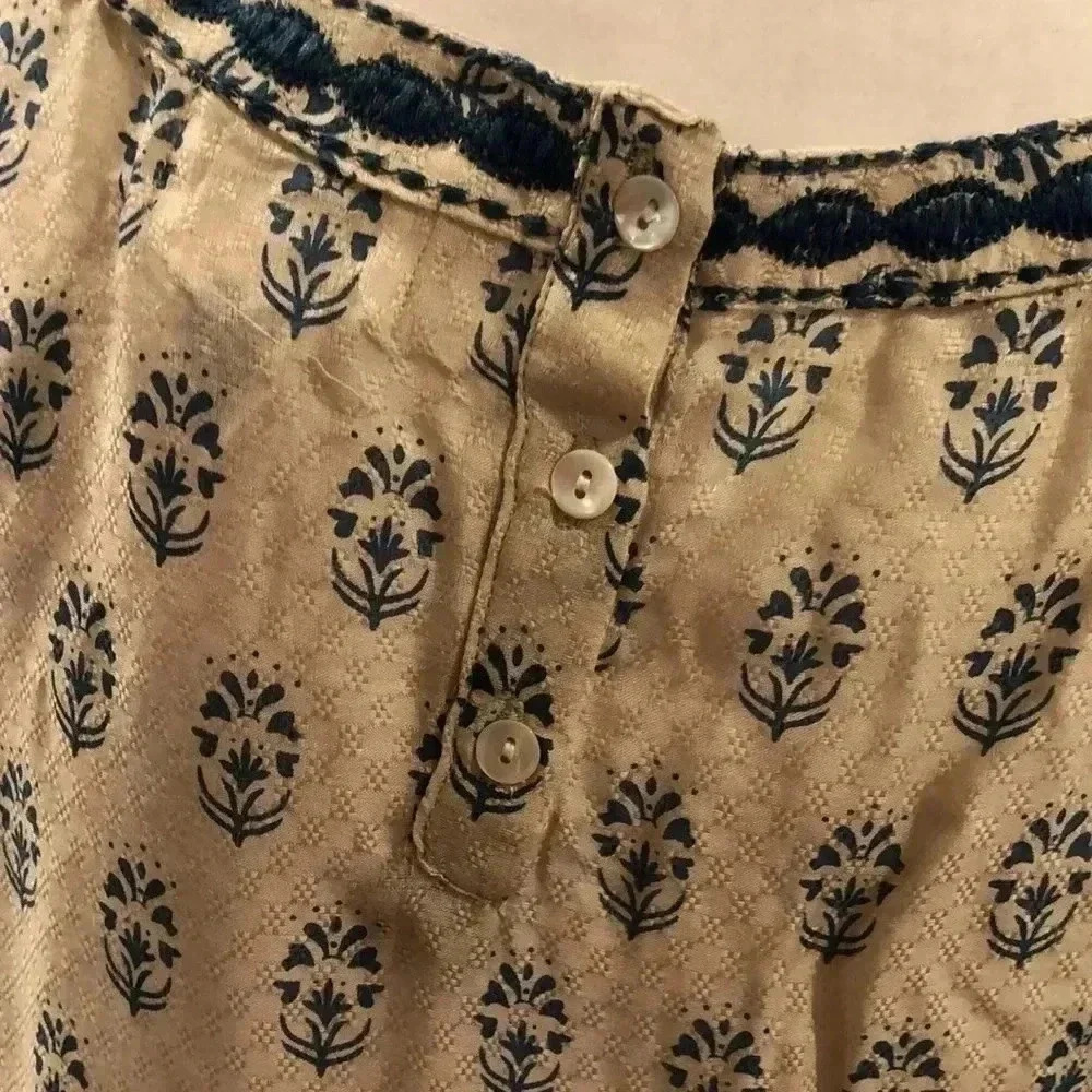 Sigrid Olsen short sleeve pull over blouse.  Size XS - Picture 7 of 10
